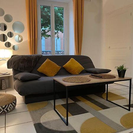 T2 Plein Centre Au 1Er Etage Avec Parking Prive Apartment Millau Exterior foto