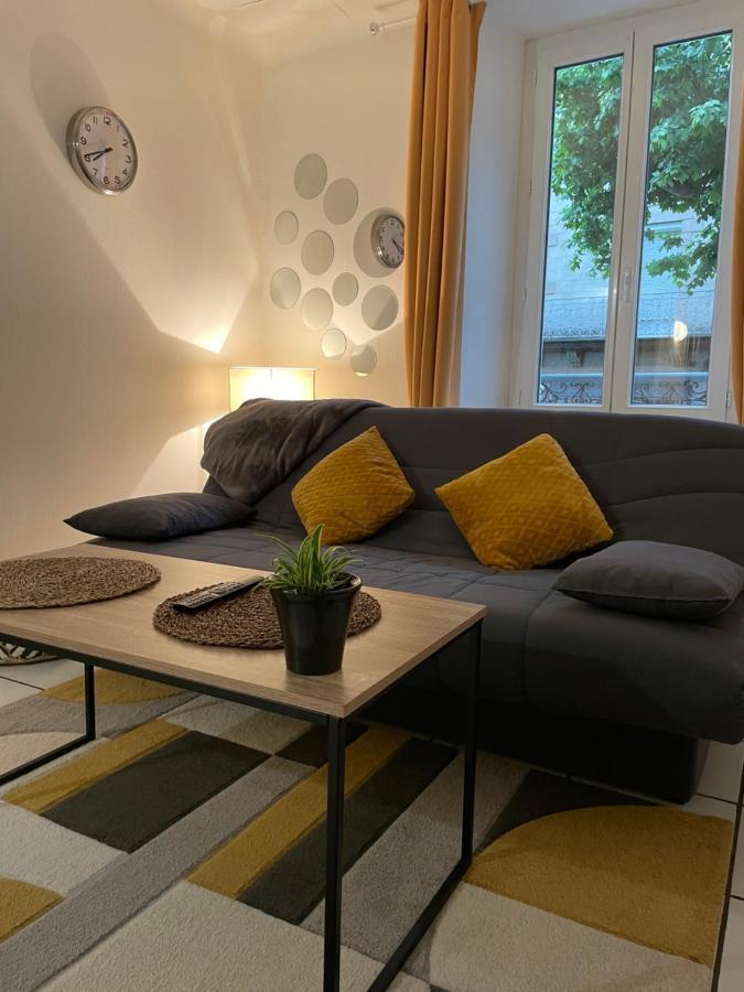 T2 Plein Centre Au 1Er Etage Avec Parking Prive Apartment Millau Exterior foto